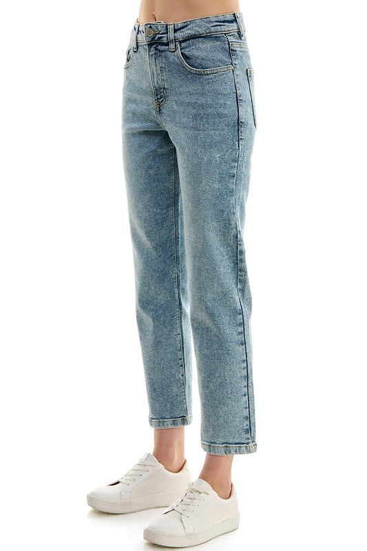 High Rise Straight Ankle Jeans