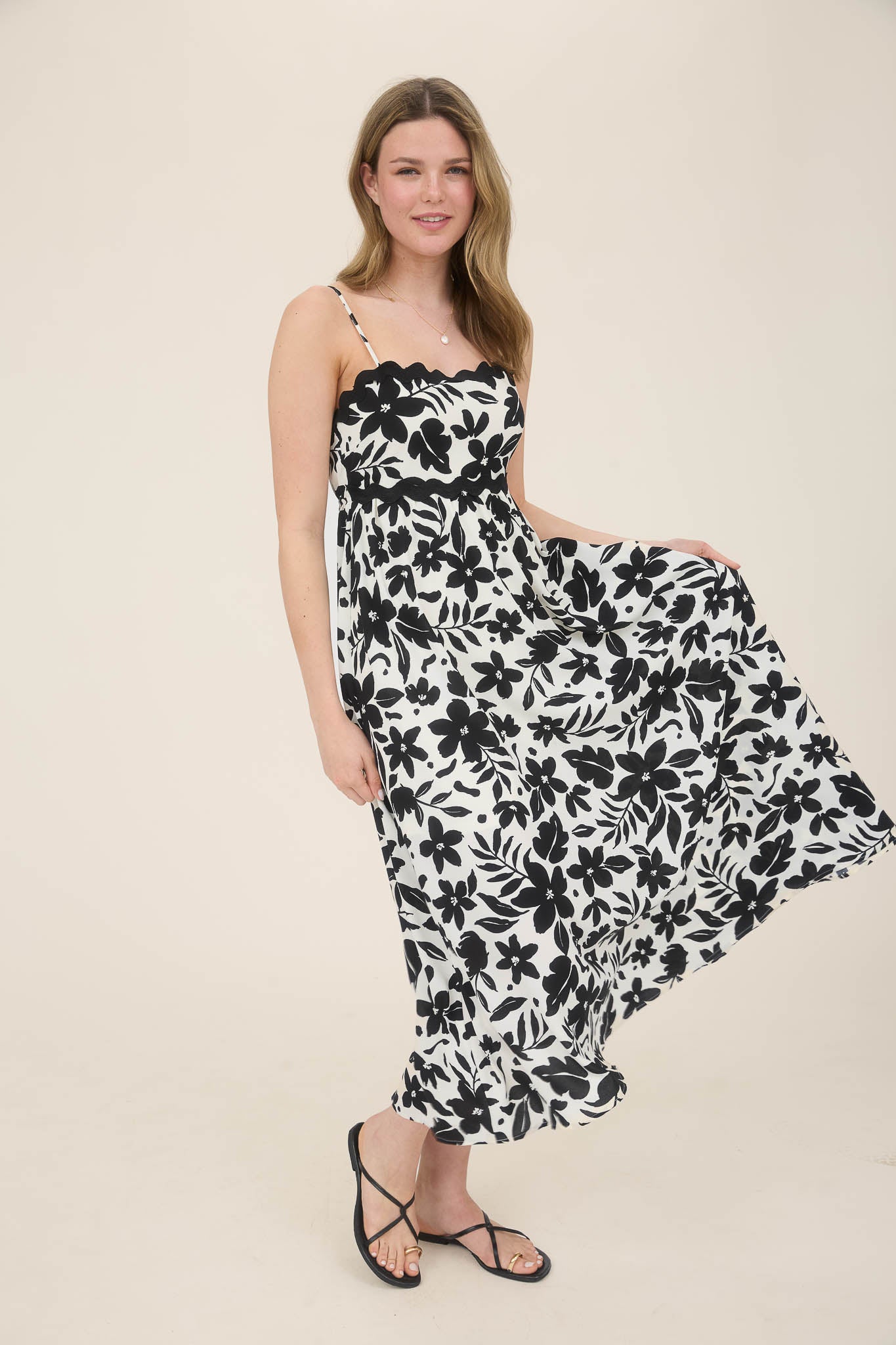 1004 Floral Back Tie Midi Dress