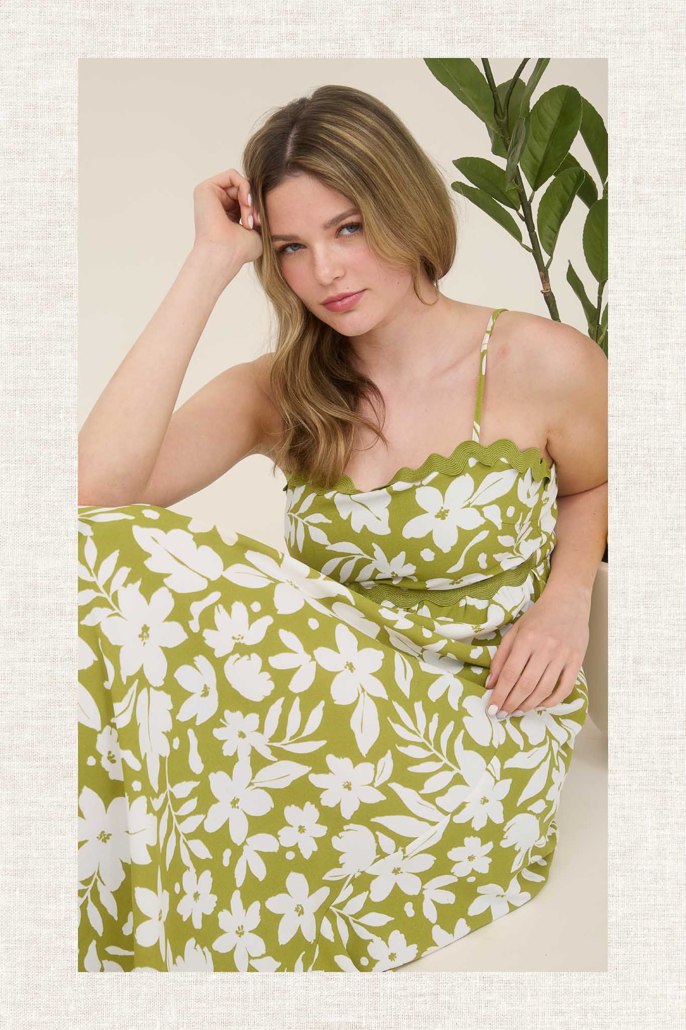 1004 Floral Back Tie Midi Dress