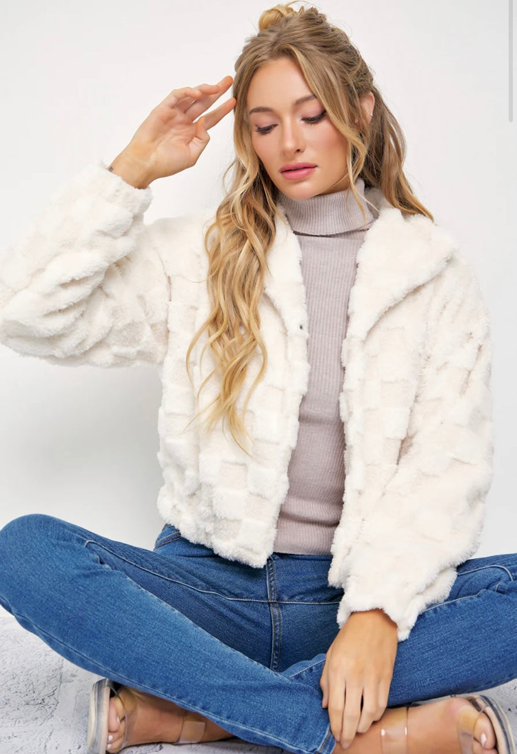 
White faux fur bomber jacket, Women's faux fur jacket, Chic white bomber jacket, Stylish faux fur coat, Women's winter jacket, Fashionable bomber jacket, White faux fur jacket, Elegant faux fur coat, Women's outerwear, Luxury faux fur jacket, Trending Women’s Bomber Jacket, Easy Clothes US
