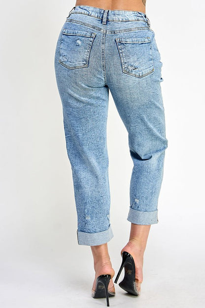 Distressed mom jeans, High-rise mom jeans, Stretch denim jeans, Vintage wash mom jeans, Ripped mom jeans, Relaxed fit jeans, Comfortable high-waisted jeans for women, Trendy distressed denim for everyday wear, Stretchy mom jeans with a flattering fit, Casual high-rise jeans with ripped details, Best mom jeans for effortless style, Retro denim style, 90s-inspired jeans, Classic mom jeans with stretch, Casual chic denim look, Everyday wear high-rise jeans
