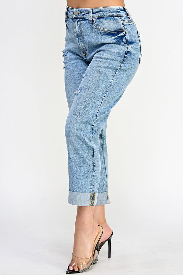 Distressed mom jeans, High-rise mom jeans, Stretch denim jeans, Vintage wash mom jeans, Ripped mom jeans, Relaxed fit jeans, Comfortable high-waisted jeans for women, Trendy distressed denim for everyday wear, Stretchy mom jeans with a flattering fit, Casual high-rise jeans with ripped details, Best mom jeans for effortless style, Retro denim style, 90s-inspired jeans, Classic mom jeans with stretch, Casual chic denim look, Everyday wear high-rise jeans