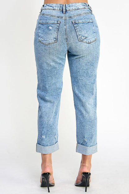 Distressed mom jeans, High-rise mom jeans, Stretch denim jeans, Vintage wash mom jeans, Ripped mom jeans, Relaxed fit jeans, Comfortable high-waisted jeans for women, Trendy distressed denim for everyday wear, Stretchy mom jeans with a flattering fit, Casual high-rise jeans with ripped details, Best mom jeans for effortless style, Retro denim style, 90s-inspired jeans, Classic mom jeans with stretch, Casual chic denim look, Everyday wear high-rise jeans