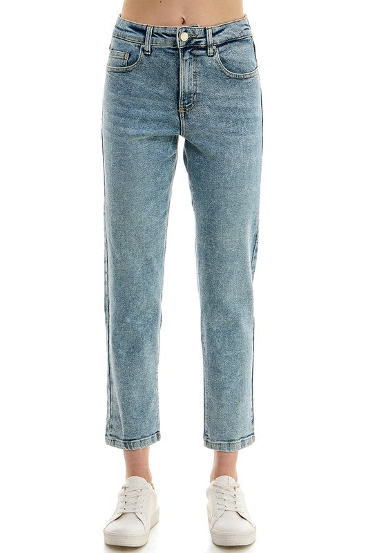 High-Rise Jeans, Ankle-Length Pants,  Straight-Leg Denim, Women's High-Rise Straight Jeans, Slim Fit Ankle Jeans, High-Waisted Straight-Leg Jeans, Cropped Straight-Leg Pants, Fashionable High-Rise Denim,  Trendy Ankle-Length Jeans, Classic Straight-Leg Trousers